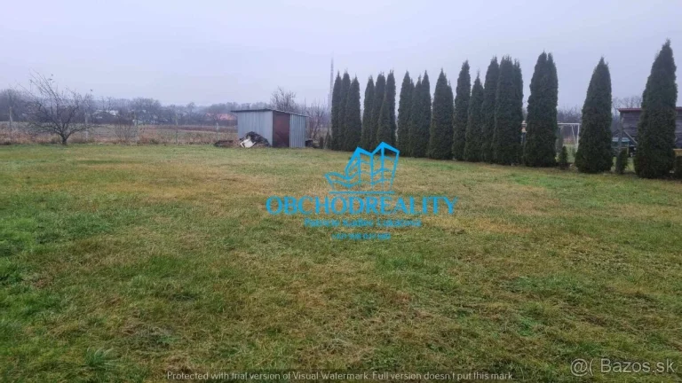 Pozemok v uličke, Strážske