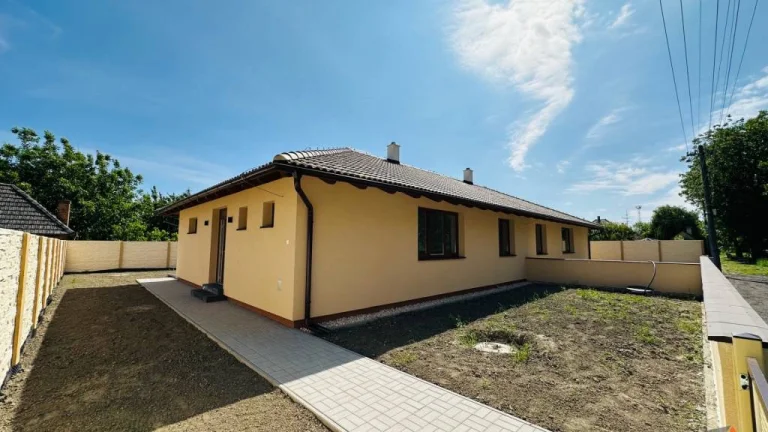 NOVOSTAVBA Krásny rodinný dom - DVOJDOM Veľký Ostrov