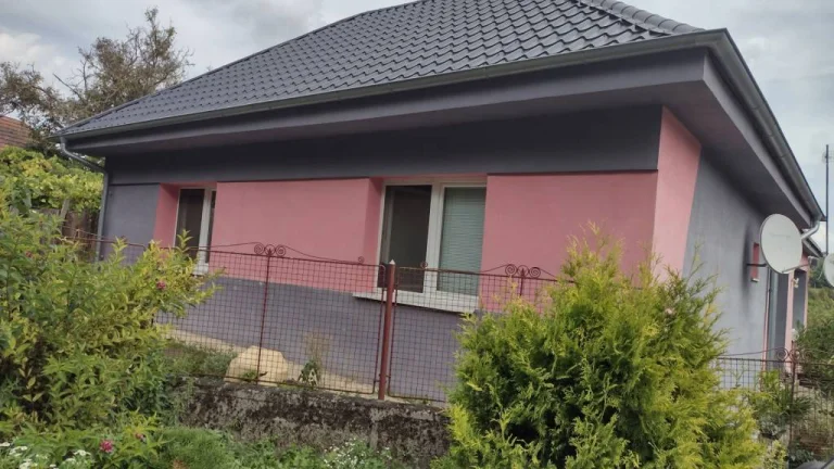 Predám 5 izbový rodinny dom v rekreačnej oblasti Čechy