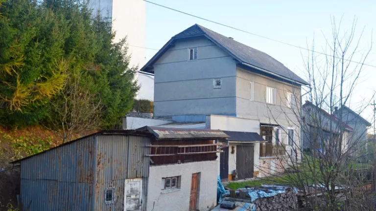 Predaj - Rodinný dvoj dom - Kunešov (Žiar n. Hronom)-KRAHULE