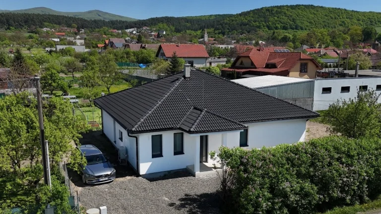 NOVÝ 4i RD 112 m² s terasou 27 m² + 600 m² pozemkom / Ďurkov