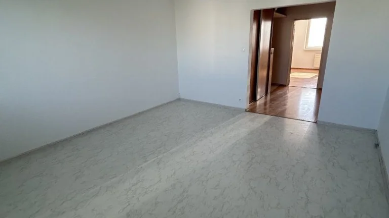 PREDAJ - 3 IZBOVÝ SLNEČNÝ BYT, ROZKVET, POVAŽSKÁ BYSTRICA