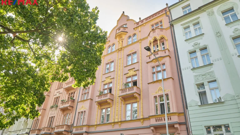 Pronájem bytu 2+1 v osobním vlastnictví 63 m², Praha 2 - Vinohrady (ID 273-NP03932)