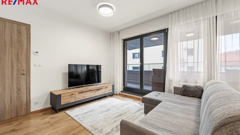 Pronájem bytu 2+kk v osobním vlastnictví 58 m², Praha 8 - Libeň (ID 332-NP00369)