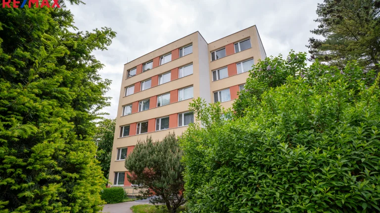 Pronájem bytu 2+kk v osobním vlastnictví 42 m², Praha 8 - Kobylisy (ID 096-NP05624)
