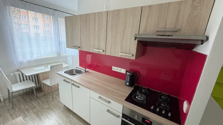 Pronájem bytu 2+1 v osobním vlastnictví 49 m², Plzeň (ID 179-NP02252)