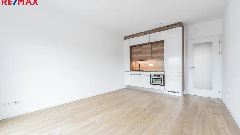 Pronájem bytu 1+kk v osobním vlastnictví 26 m², České Budějovice (ID 111-NP08195)