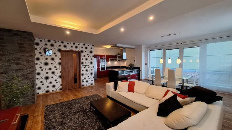 Pronájem bytu 4+kk v osobním vlastnictví 206 m², Vyškov (ID 058-NP04305)