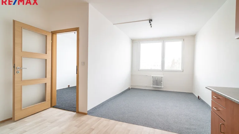 Pronájem bytu 2+kk v osobním vlastnictví 38 m², Kladno (ID 254-NP00761)