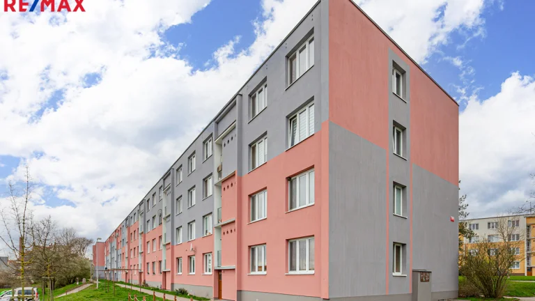 Pronájem bytu 1+kk v osobním vlastnictví 20 m², Postoloprty (ID 254-NP00770)