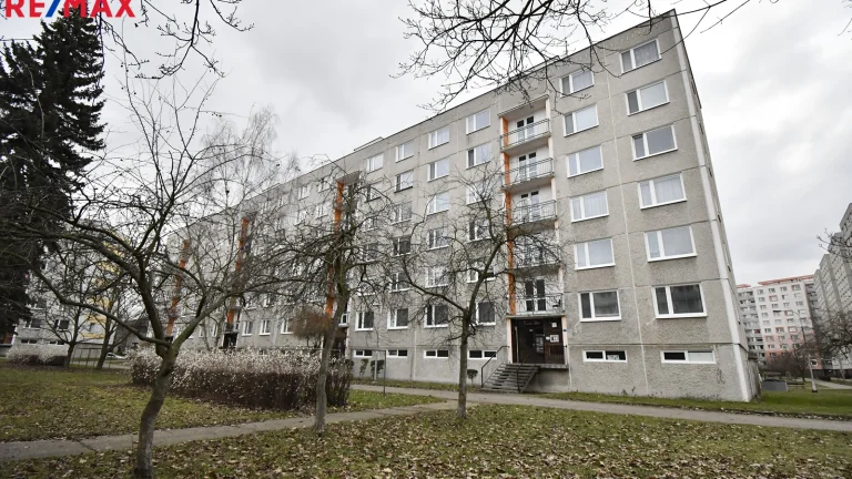 Pronájem bytu 2+kk v osobním vlastnictví 35 m², Hradec Králové (ID 211-NP04282)
