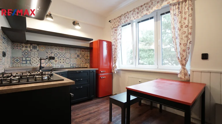 Pronájem bytu 2+1 v družstevním vlastnictví 60 m², Praha 5 - Hlubočepy (ID 096-NP05578)