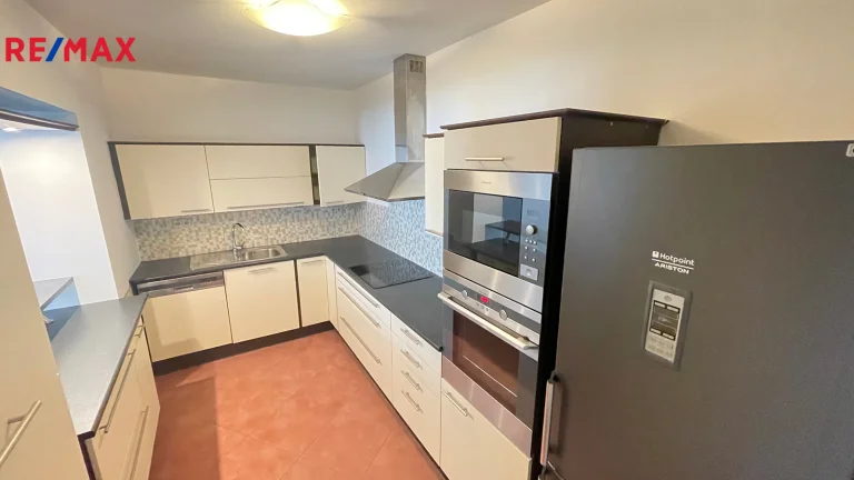 Pronájem bytu 3+kk v osobním vlastnictví 106 m², Kladno (ID 023-NP08372)