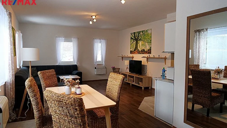 Pronájem bytu 2+kk v osobním vlastnictví 50 m², Hradec Králové (ID 305-NP00674)