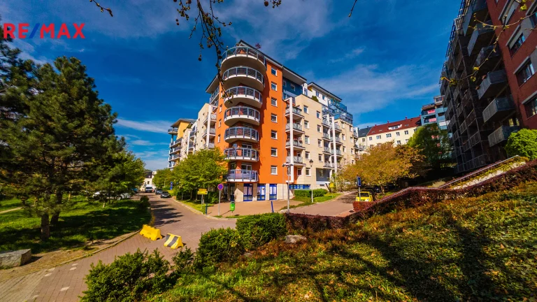 Pronájem bytu 2+kk v osobním vlastnictví 34 m², Praha 9 - Vysočany (ID 257-NP01286)