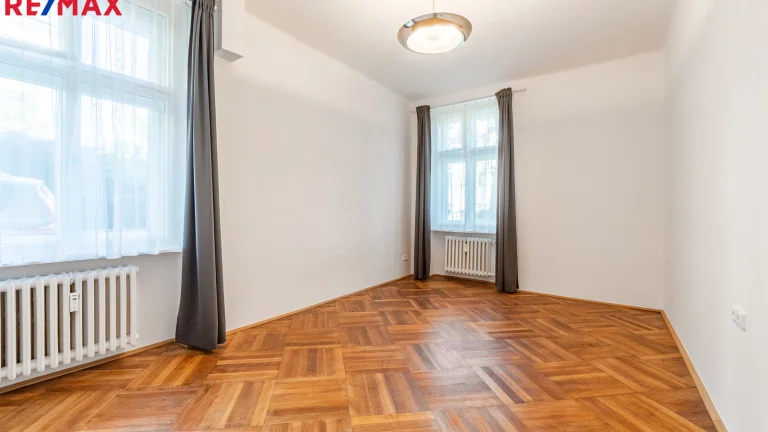 Pronájem bytu 2+kk v osobním vlastnictví 35 m², Praha 6 - Dejvice (ID 340-NP00092)