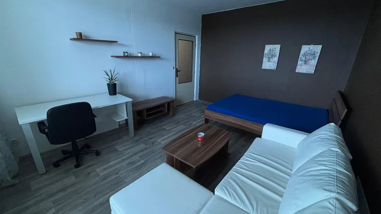 Pronájem bytu 1+1 v osobním vlastnictví 40 m², Uherský Brod (ID 198-NP02614)