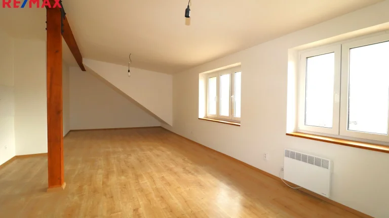Pronájem bytu 2+kk v osobním vlastnictví 56 m², Praha 5 - Zličín (ID 253-NP02000)