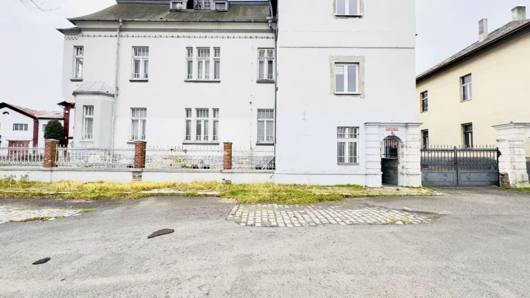 Pronájem bytu 1+1 v osobním vlastnictví 40 m², Žatec (ID 032-NP08928)
