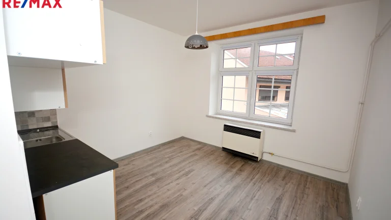 Pronájem bytu 1+kk v osobním vlastnictví 25 m², Rožnov pod Radhoštěm (ID 064-NP03931)