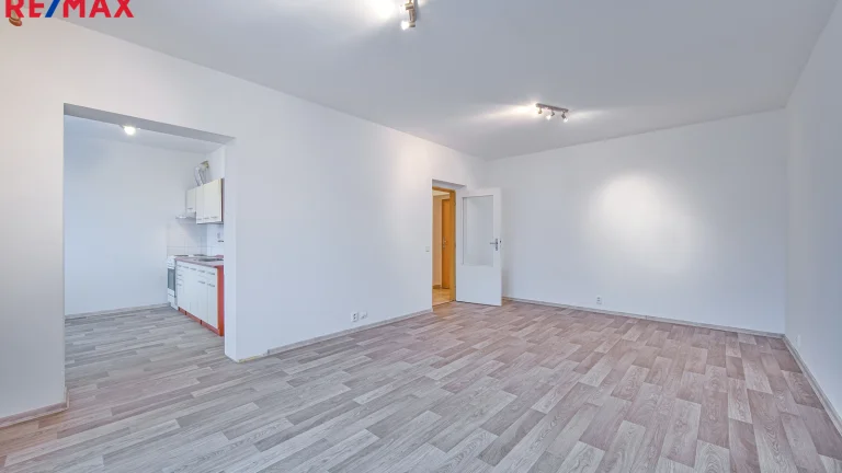Pronájem bytu 1+1 v družstevním vlastnictví 49 m², Aš (ID 251-NP00862)