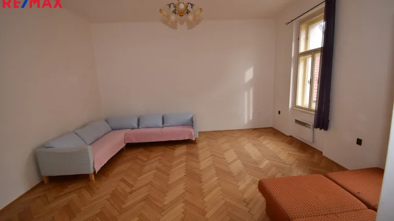 Pronájem bytu 1+1 v osobním vlastnictví 58 m², Písek (ID 261-NP01052)