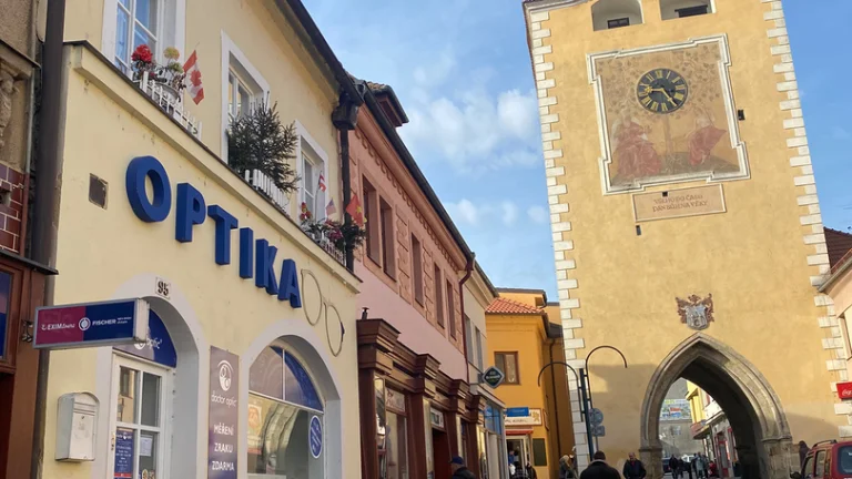 Pronájem bytu 2+kk v osobním vlastnictví 88 m², Beroun (ID 205-NP11209)