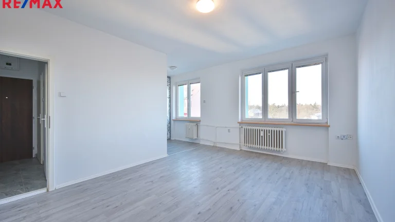 Pronájem bytu 1+kk v osobním vlastnictví 30 m², Aš (ID 251-NP00867)