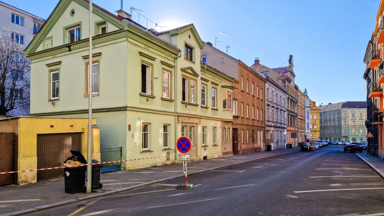 Pronájem bytu 1+1 v osobním vlastnictví 37 m², Děčín (ID 346-NP00048)