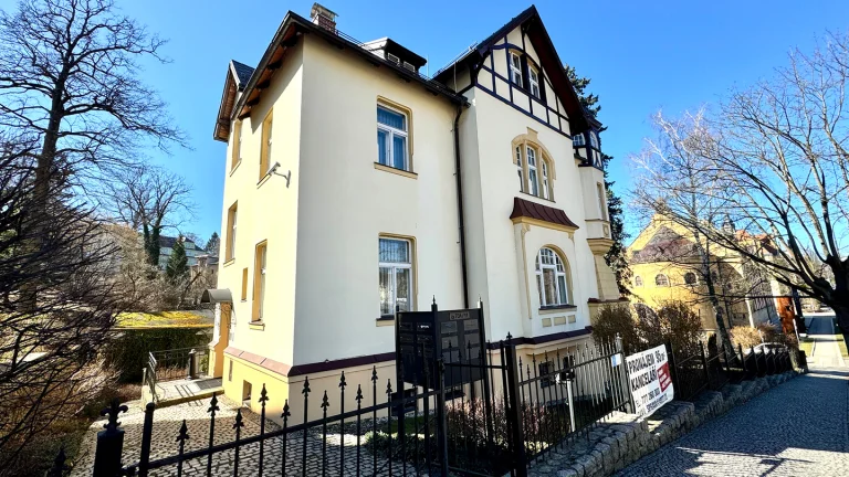 Pronájem bytu 3+1 v osobním vlastnictví 130 m², Liberec (ID 265-NP00650)
