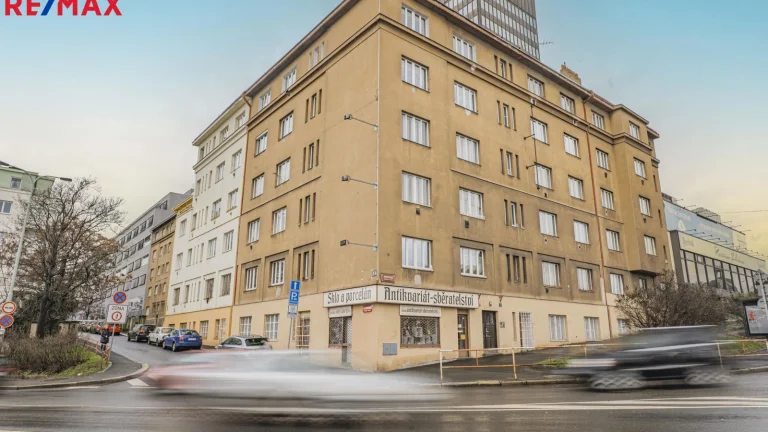 Pronájem bytu 2+1 v osobním vlastnictví 55 m², Praha 3 - Vinohrady (ID 273-NP03897)