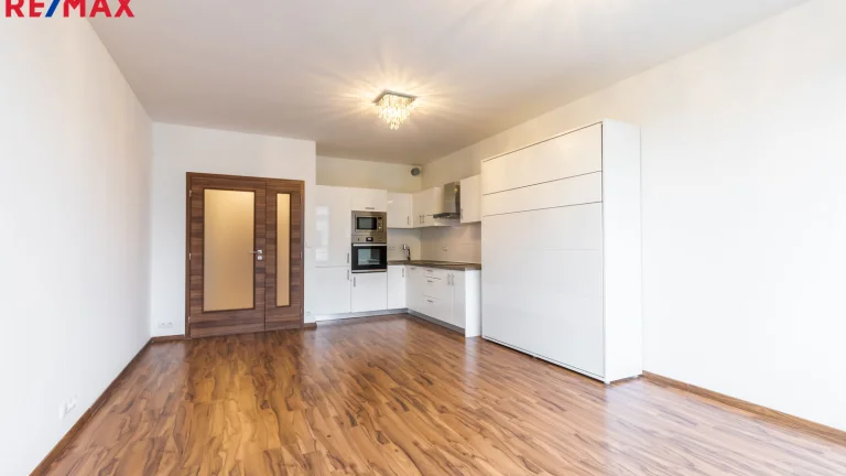 Pronájem bytu 2+kk v osobním vlastnictví 59 m², Praha 9 - Vysočany (ID 205-NP11345)