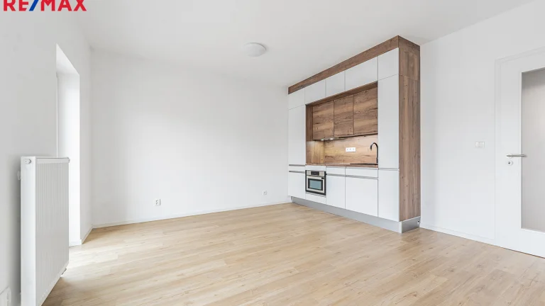 Pronájem bytu 1+kk v osobním vlastnictví 29 m², České Budějovice (ID 111-NP08259)