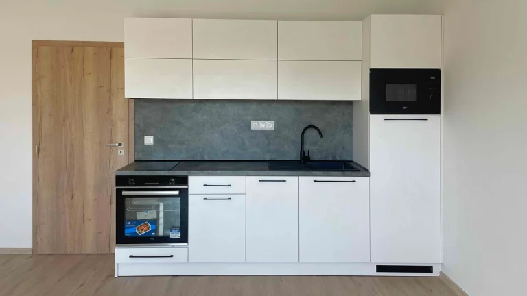 Pronájem bytu 1+kk v osobním vlastnictví 27 m², Cerhenice (ID 059-NP07467)