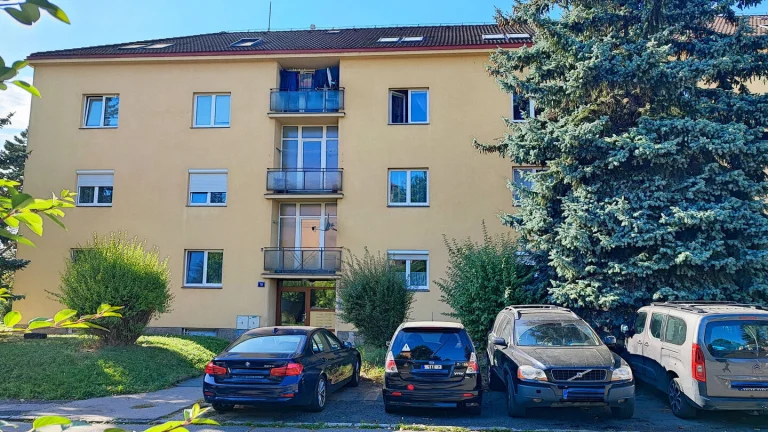 Pronájem bytu 3+1 v osobním vlastnictví 77 m², Praha 9 - Čakovice (ID 253-NP02143)