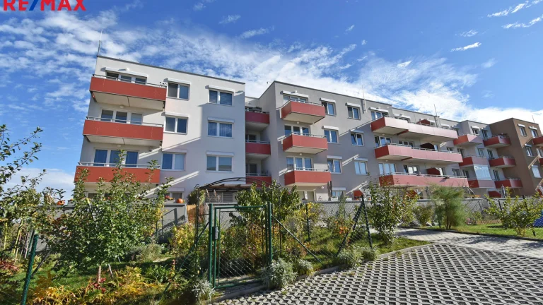 Pronájem bytu 2+kk v osobním vlastnictví 50 m², Praha 9 - Kyje (ID 253-NP02140)