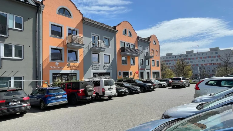 Pronájem bytu 3+1 v osobním vlastnictví 109 m², Kladno (ID 023-NP08435)