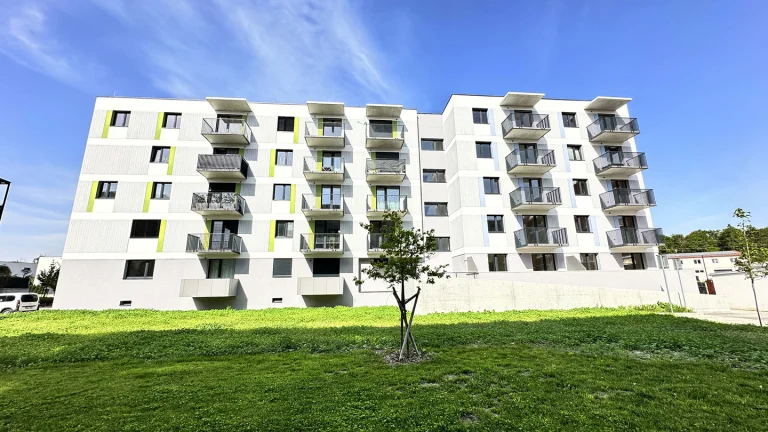 Pronájem bytu 1+kk v osobním vlastnictví 38 m², Kladno (ID 023-NP08440)