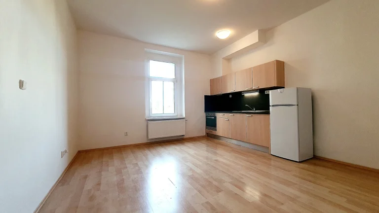 Pronájem bytu 1+kk v osobním vlastnictví 32 m², Praha 9 - Vysočany (ID 305-NP00695)