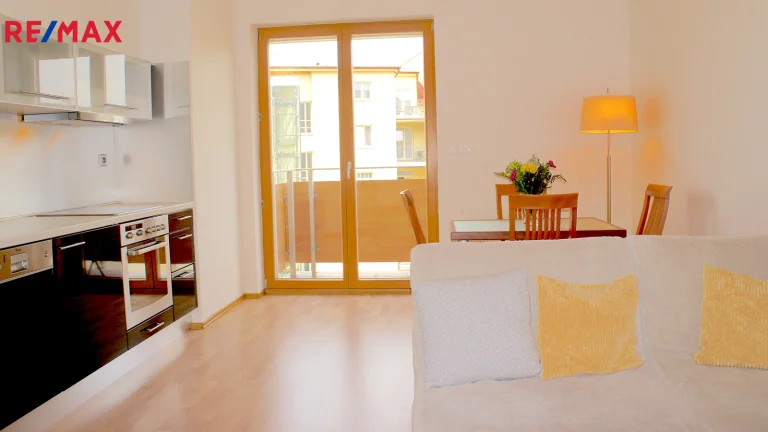 Pronájem bytu 2+kk v osobním vlastnictví 50 m², Praha 5 - Smíchov (ID 022-NP02832)