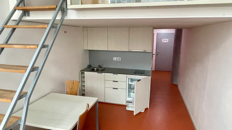 Pronájem bytu 2+kk v osobním vlastnictví 41 m², Zlín (ID 163-NP04963)