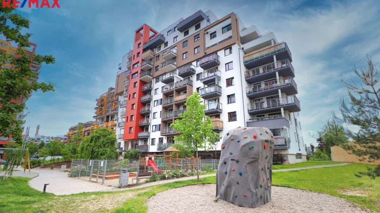 Pronájem bytu 4+kk v osobním vlastnictví 117 m², Praha 9 - Vysočany (ID 114-NP10077)