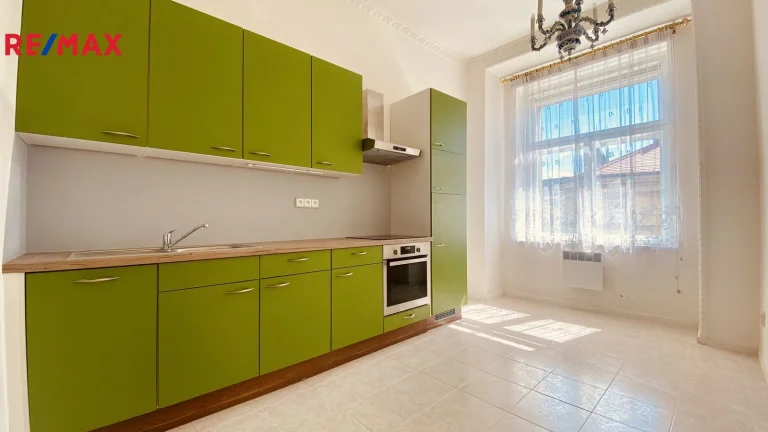 Pronájem bytu 2+kk v osobním vlastnictví 49 m², Praha 2 - Nové Město (ID 096-NP05632)