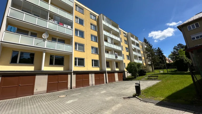 Pronájem bytu 2+1 v osobním vlastnictví 52 m², Vsetín (ID 064-NP04050)