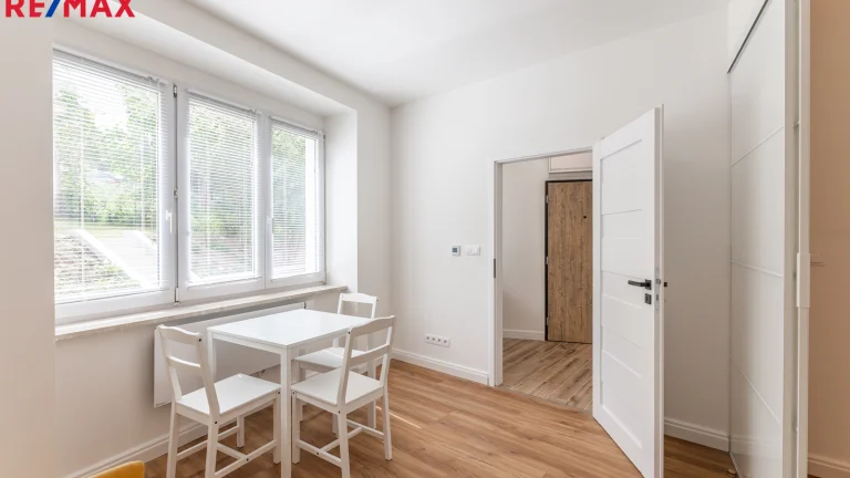 Pronájem bytu 1+1 v osobním vlastnictví 39 m², Praha 6 - Veleslavín (ID 010-NP04806)