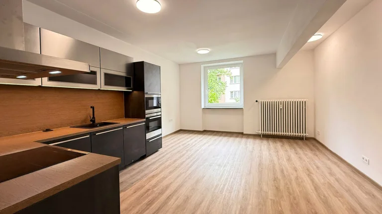Pronájem bytu 2+kk v osobním vlastnictví 43 m², Pardubice (ID 336-NP00043)