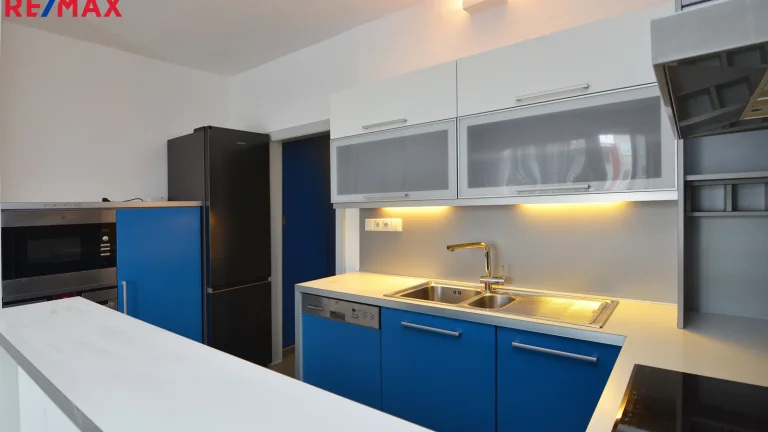 Pronájem bytu 3+kk v družstevním vlastnictví 75 m², Praha 4 - Nusle (ID 218-NP06492)