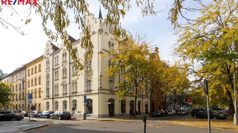 Pronájem bytu 2+kk v osobním vlastnictví 70 m², Praha 8 - Karlín (ID 201-NP03037)