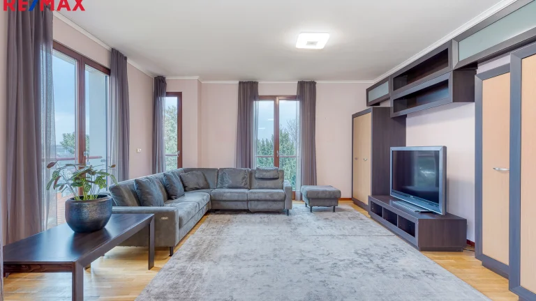 Pronájem bytu 5+1 v osobním vlastnictví 182 m², Praha 2 - Vinohrady (ID 258-NP00981)