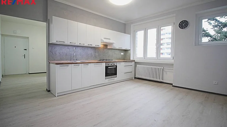 Pronájem bytu 3+kk v osobním vlastnictví 81 m², Kladno (ID 023-NP08483)